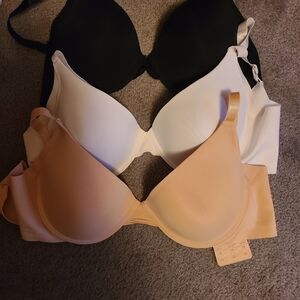 F I T Smooth T-Shirt Bra Trio in Black, White & Nude 38 C